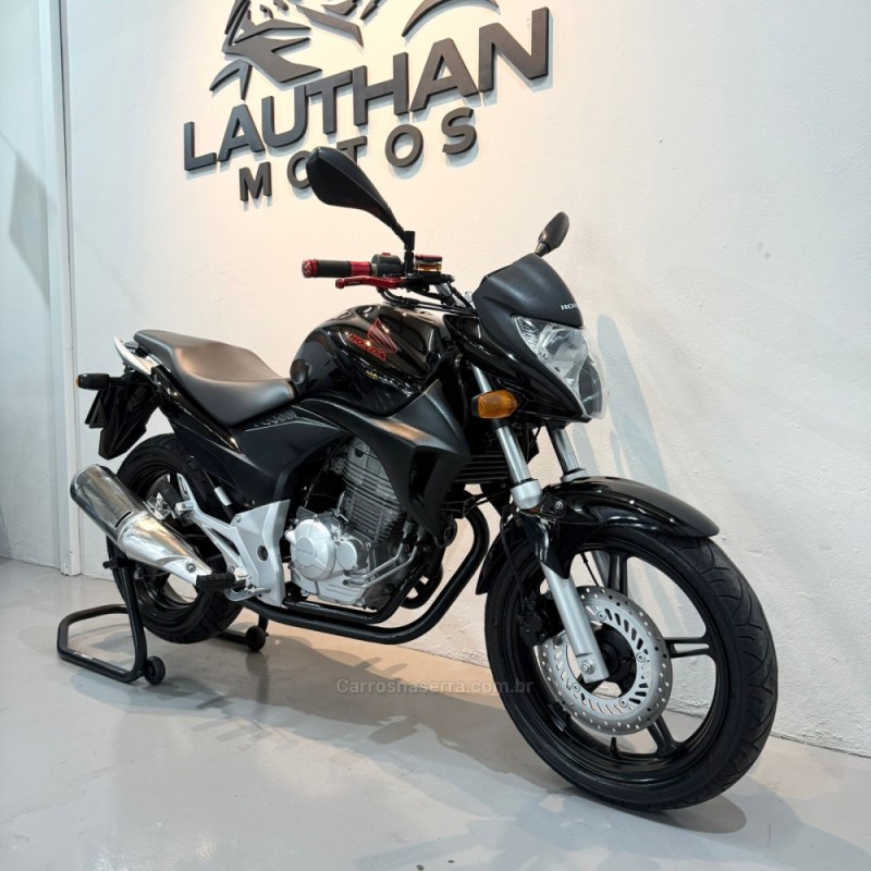 CB 300R  - 2011 - NOVO HAMBURGO