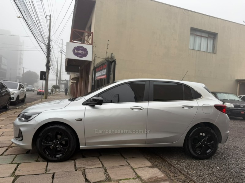 ONIX 1.0 PREMIER II 12V TURBO FLEX 4P AUTOMÁTICO - 2022 - CAXIAS DO SUL