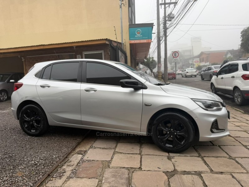 ONIX 1.0 PREMIER II 12V TURBO FLEX 4P AUTOMÁTICO - 2022 - CAXIAS DO SUL