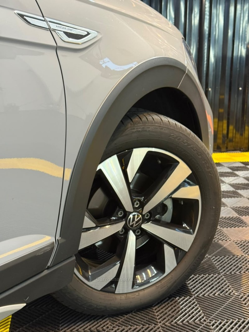 NIVUS 1.0 TSI HIGHLINE FLEX 4P AUTOMÁTICO - 2024 - LAJEADO