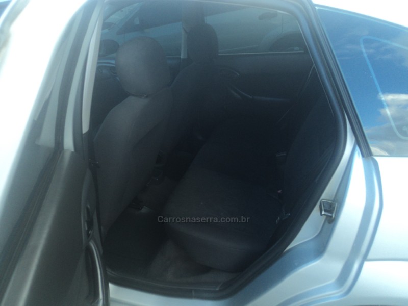 FOCUS 1.6 GL 8V FLEX 4P MANUAL - 2008 - FARROUPILHA