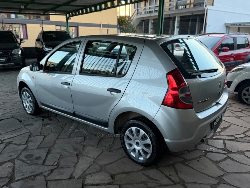 SANDERO 1.0 EXPRESSION 16V FLEX 4P MANUAL - 2010 - CAXIAS DO SUL