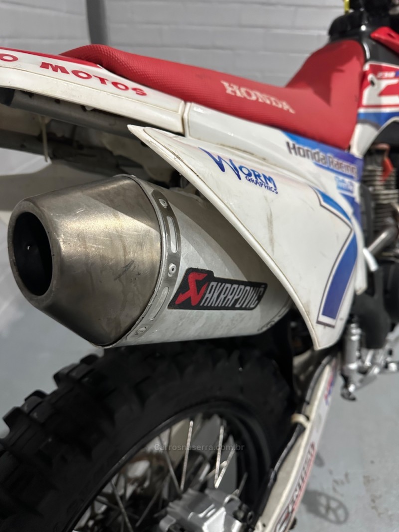 CRF 230F  - 2014 - CAXIAS DO SUL