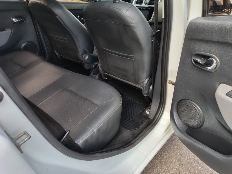 LOGAN 1.6 DYNAMIQUE 8V FLEX 4P AUTOMATIZADO - 2015 - CAXIAS DO SUL