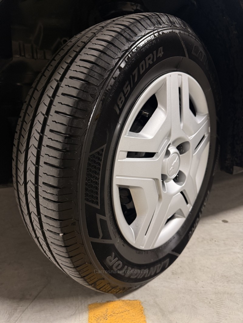 ONIX 1.0 LT 12V FLEX 4P MANUAL - 2014 - CAXIAS DO SUL