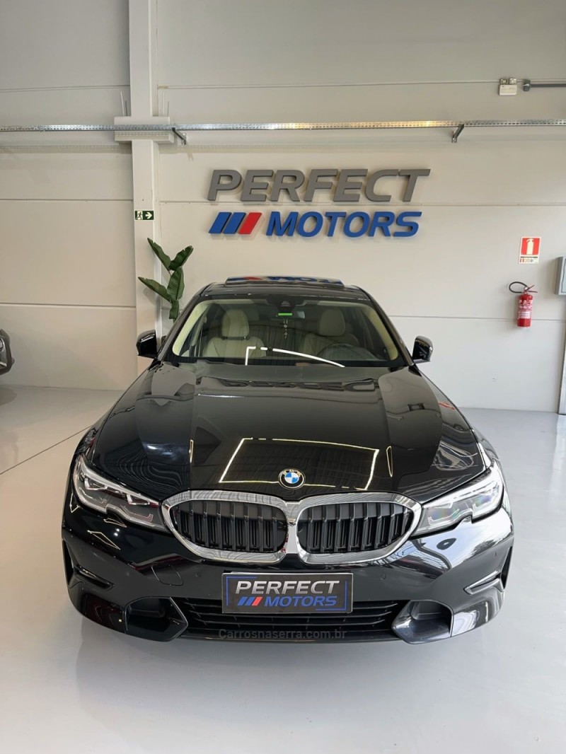 330I 2.0 SPORT 16V TURBO GASOLINA 4P AUTOMÁTICO - 2020 - BENTO GONçALVES