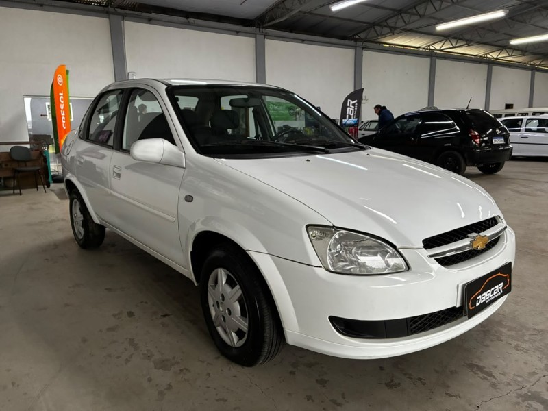 CLASSIC 1.0 MPFI LS 8V FLEX 4P MANUAL - 2014 - BOM PRINCíPIO