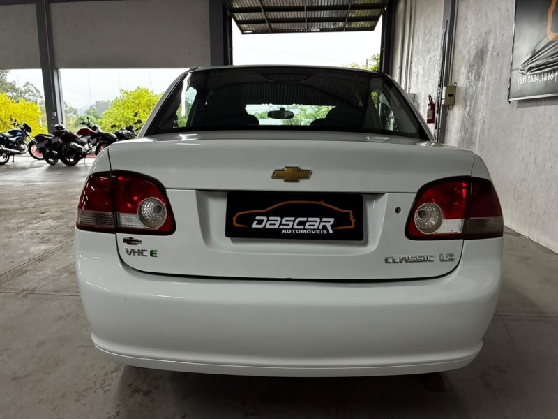 CLASSIC 1.0 MPFI LS 8V FLEX 4P MANUAL - 2014 - BOM PRINCíPIO