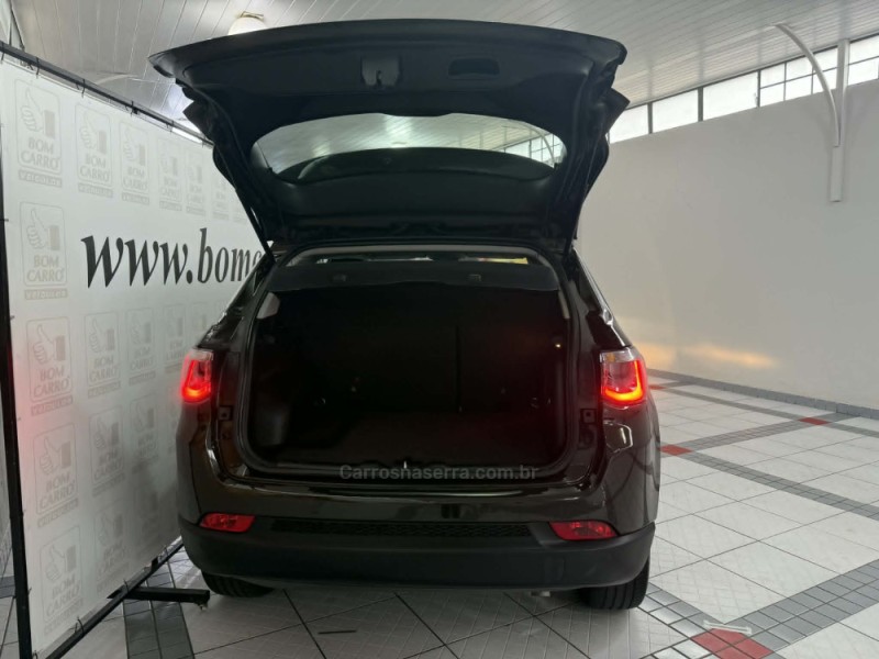 COMPASS 2.0 16V DIESEL LONGITUDE 4X4 AUTOMÁTICO - 2019 - PORTO ALEGRE