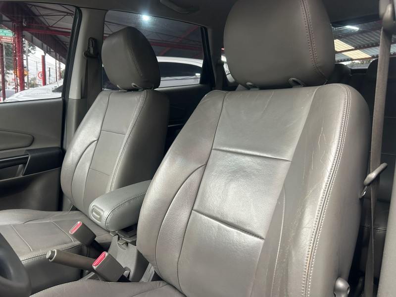 TUCSON 2.0 MPFI GLS 16V 143CV 2WD GASOLINA 4P AUTOMÁTICO - 2013 - TRêS COROAS