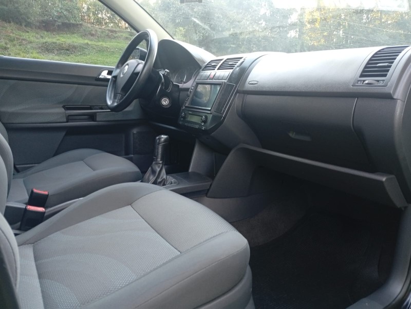 POLO 1.6 MI 8V FLEX 4P MANUAL - 2010 - VENâNCIO AIRES