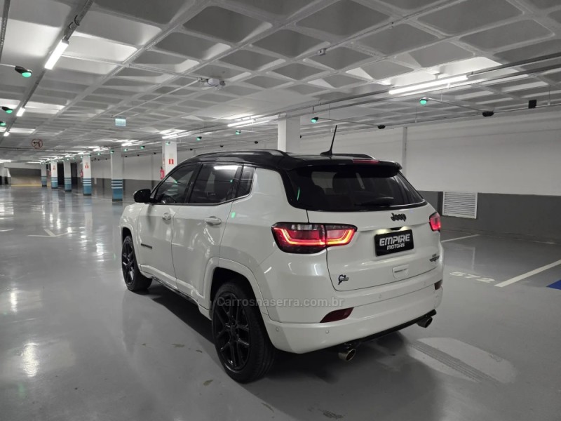 COMPASS 2.0 BLACKHAWK 4 TURBO GASOLINA 4P AUTOMÁTICO - 2025 - PORTO ALEGRE