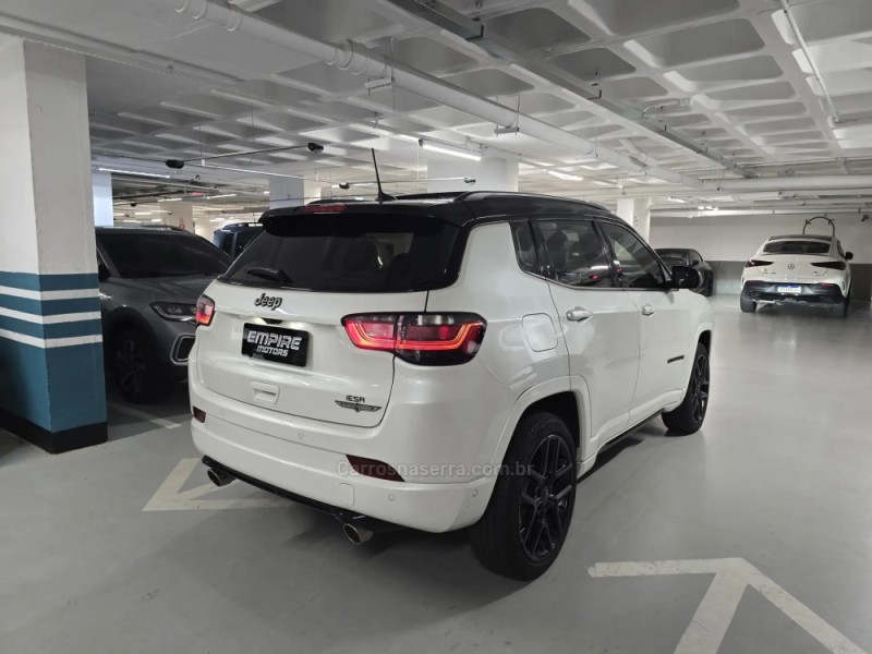 COMPASS 2.0 BLACKHAWK 4 TURBO GASOLINA 4P AUTOMÁTICO - 2025 - PORTO ALEGRE