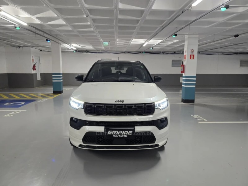 COMPASS 2.0 BLACKHAWK 4 TURBO GASOLINA 4P AUTOMÁTICO - 2025 - PORTO ALEGRE