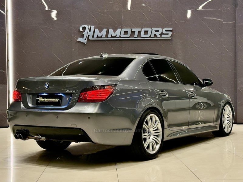 550I 4.8 SPORT SEDAN V8 32V GASOLINA 4P AUTOMÁTICO - 2010 - CAXIAS DO SUL
