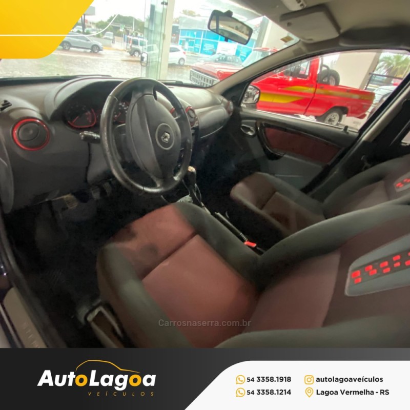 SANDERO 1.6 STEPWAY 16V FLEX 4P MANUAL - 2014 - LAGOA VERMELHA
