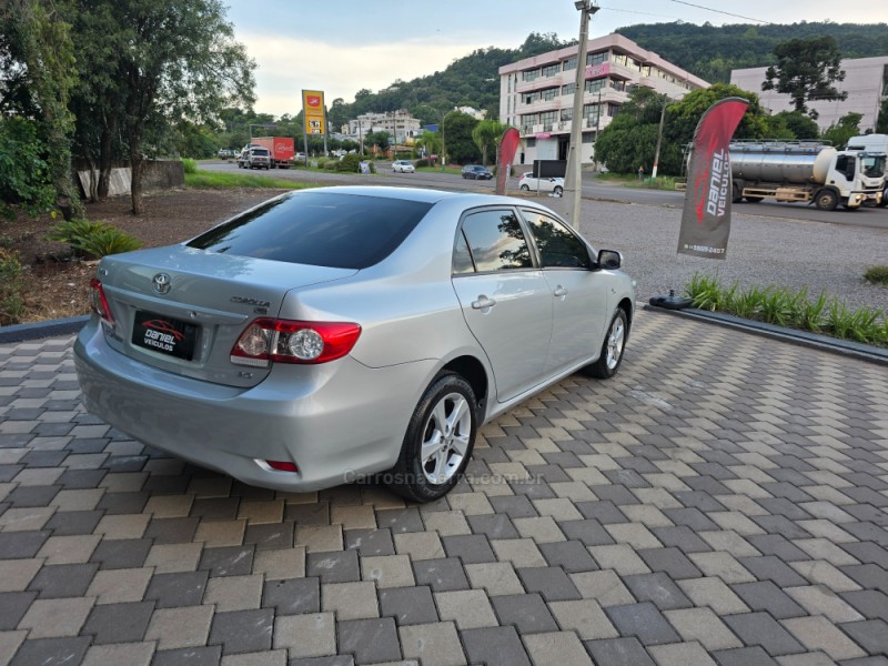 COROLLA 2.0 XEI 16V FLEX 4P AUTOMÁTICO - 2014 - ENCANTADO