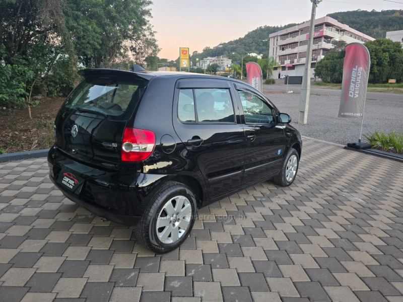 FOX 1.6 MI ROUTE 8V FLEX 4P MANUAL - 2009 - ENCANTADO