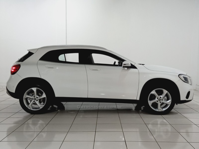 GLA 200 1.6 CGI ADVANCE 16V TURBO FLEX 4P AUTOMÁTICO - 2019 - PORTO ALEGRE