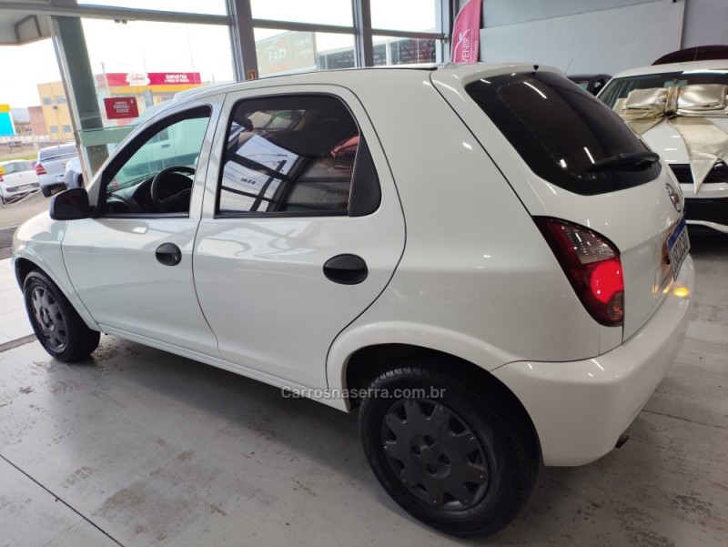 CELTA 1.0 MPFI SPIRIT 8V FLEX 4P MANUAL - 2011 - TAQUARA
