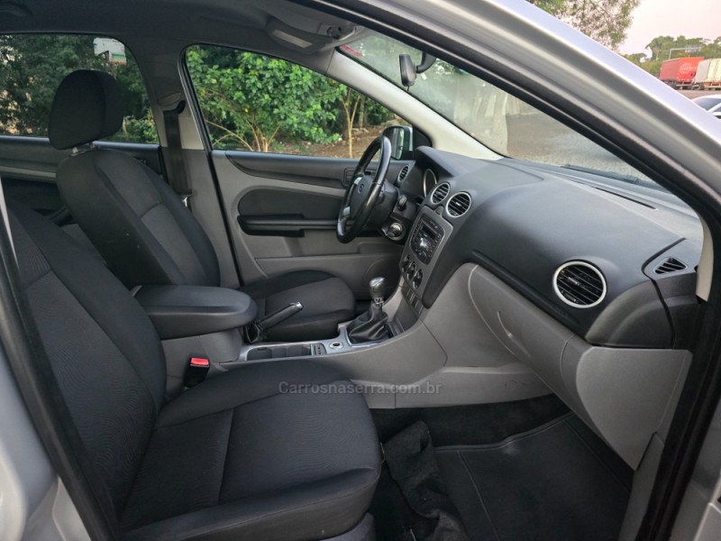 FOCUS 1.6 GLX 16V FLEX 4P MANUAL - 2013 - ENCANTADO