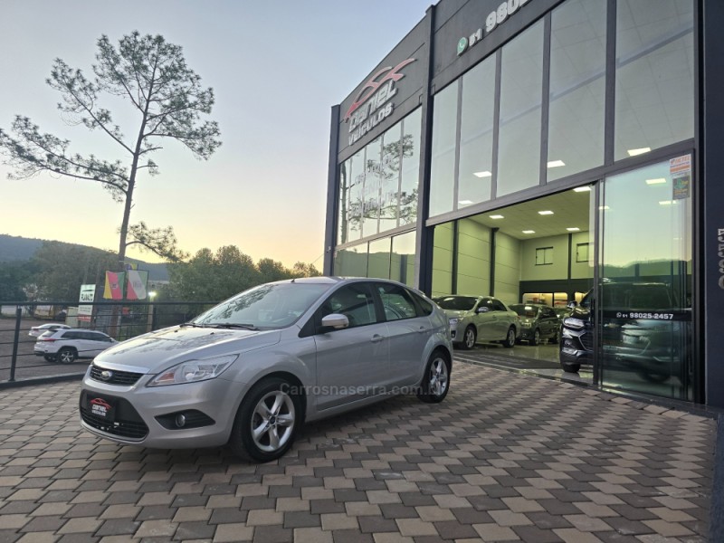 FOCUS 1.6 GLX 16V FLEX 4P MANUAL
