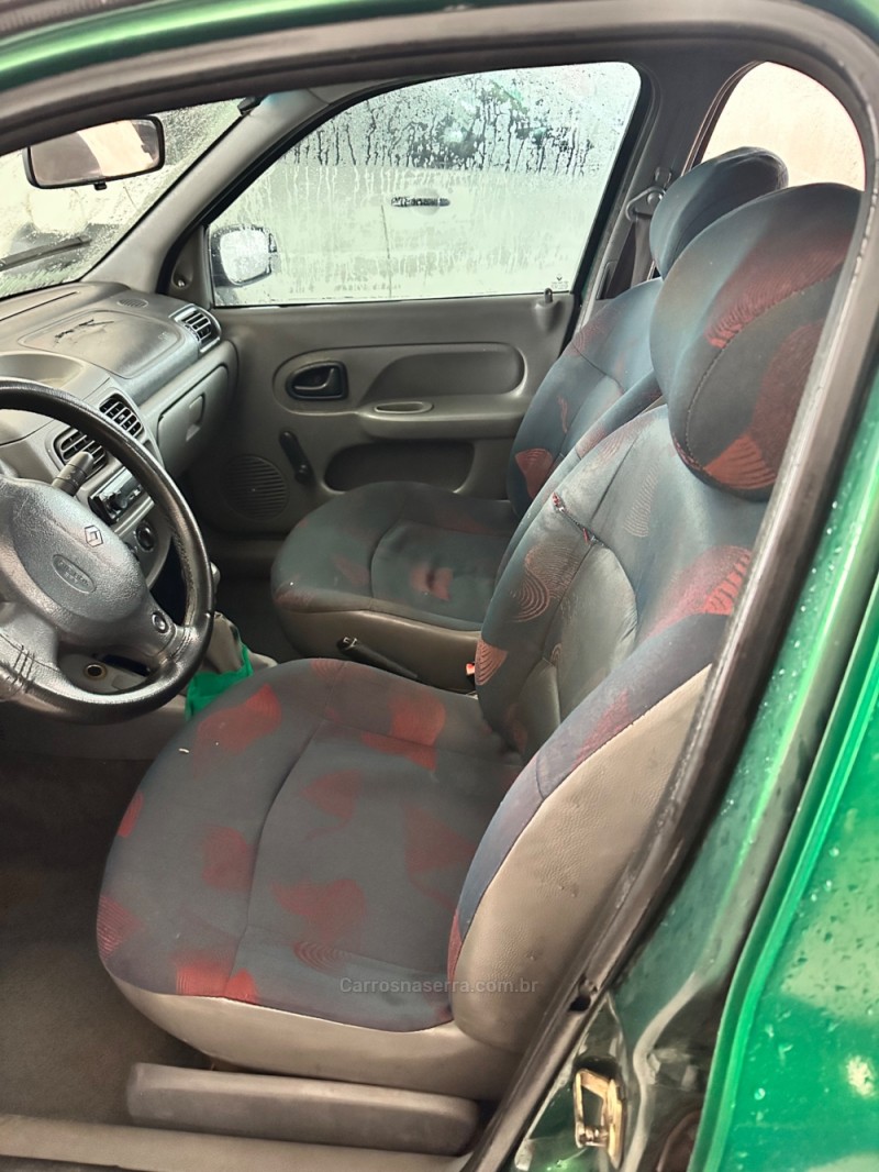 CLIO 1.0 RL 8V GASOLINA 4P MANUAL - 2001 - CAXIAS DO SUL