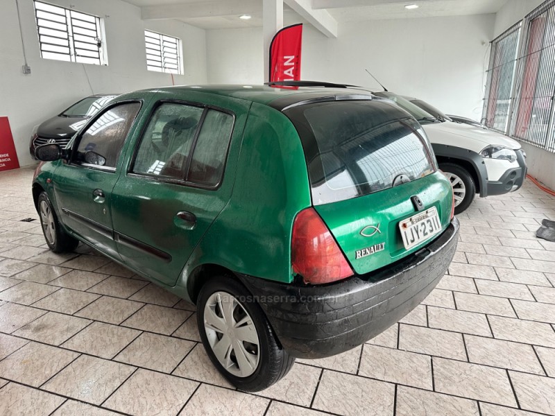 CLIO 1.0 RL 8V GASOLINA 4P MANUAL - 2001 - CAXIAS DO SUL