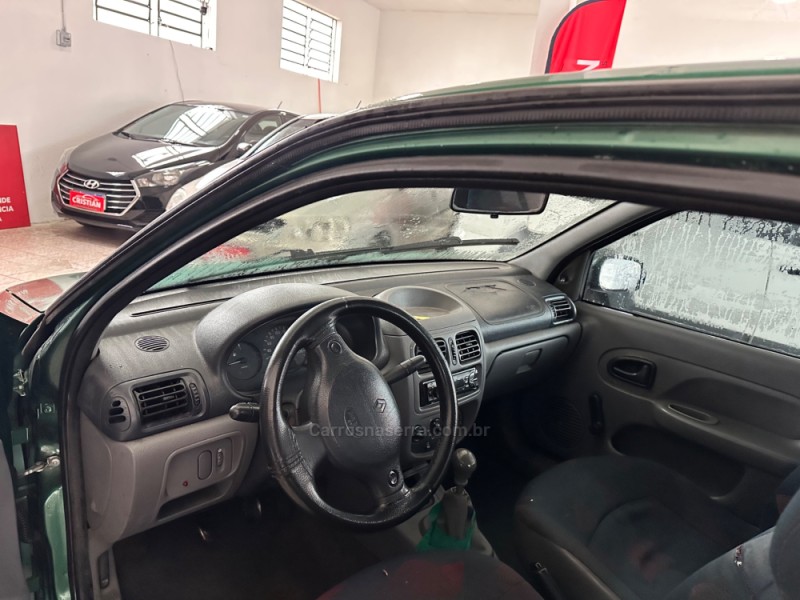 CLIO 1.0 RL 8V GASOLINA 4P MANUAL - 2001 - CAXIAS DO SUL
