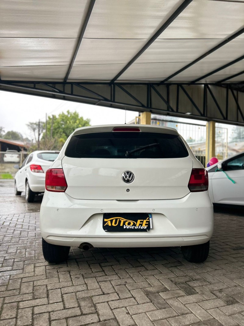 GOL 1.6 MI POWER 8V FLEX 4P MANUAL G.VI - 2014 - CANELA