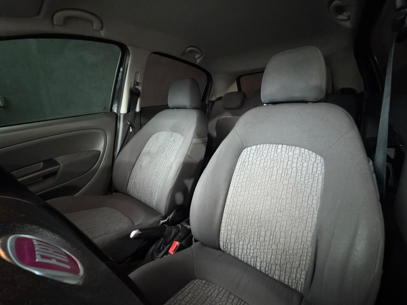 PUNTO 1.6 ESSENCE 16V FLEX 4P MANUAL - 2011 - CAXIAS DO SUL
