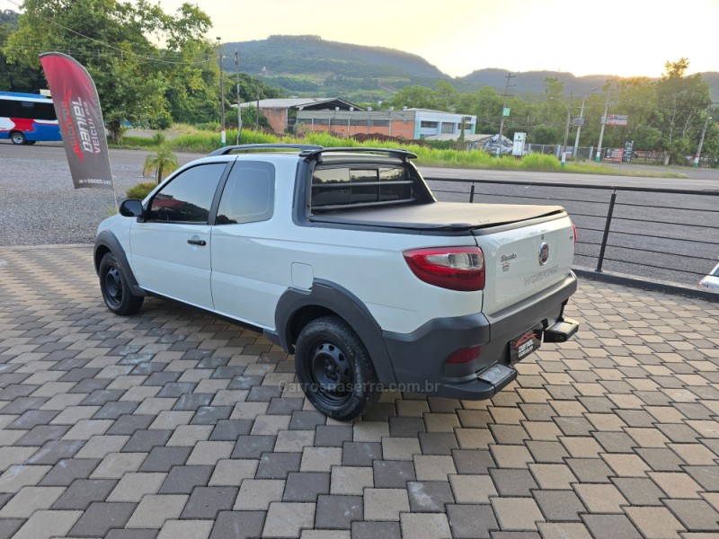 STRADA 1.4 MPI WORKING CD 8V FLEX 3P MANUAL - 2015 - ENCANTADO