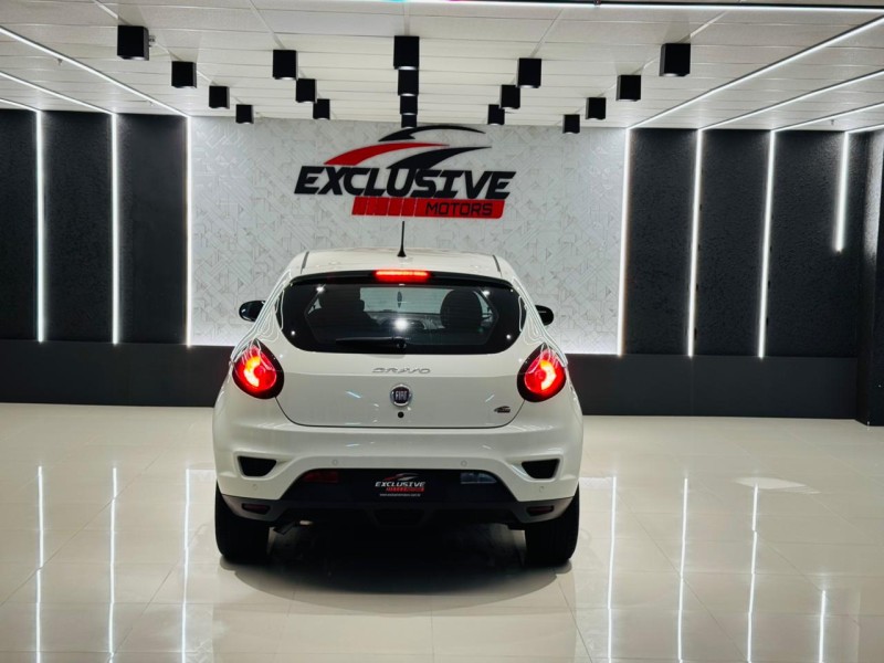 BRAVO 1.8 ESSENCE 16V FLEX 4P MANUAL - 2016 - CAXIAS DO SUL