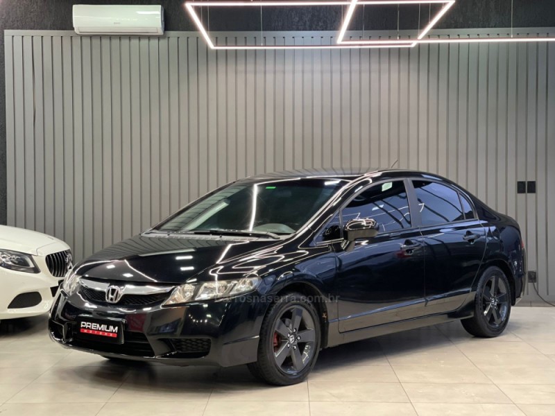 CIVIC 1.8 LXS 16V FLEX 4P MANUAL - 2010 - DOIS IRMãOS