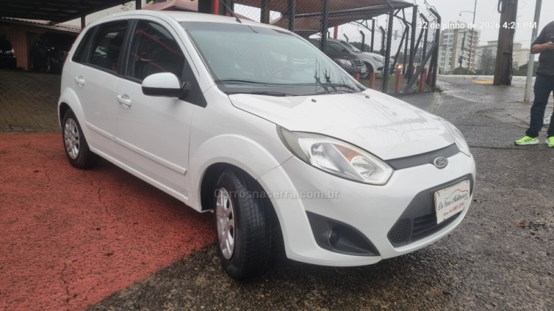 FIESTA 1.6 MPI 8V GASOLINA 4P MANUAL - 2013 - FARROUPILHA