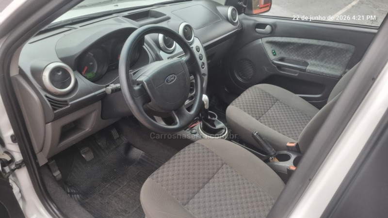 FIESTA 1.6 MPI 8V GASOLINA 4P MANUAL - 2013 - FARROUPILHA