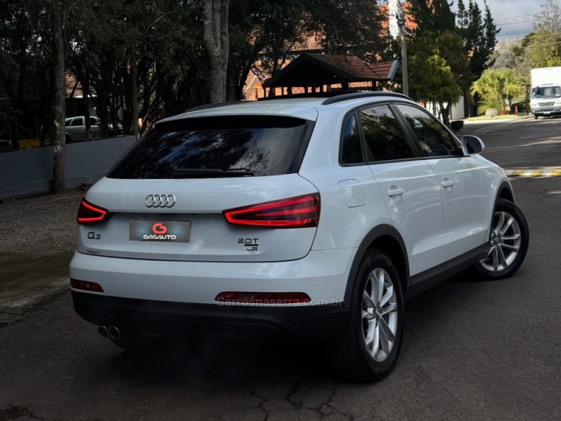 Q3 2.0 TFSI AMBIENTE QUATTRO 4P GASOLINA S TRONIC - 2014 - NOVA PRATA