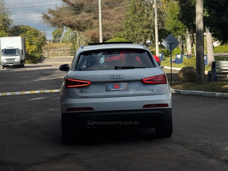 Q3 2.0 TFSI AMBIENTE QUATTRO 4P GASOLINA S TRONIC - 2014 - NOVA PRATA