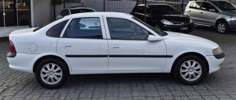 VECTRA 2.2 MPFI CD 16V GASOLINA 4P MANUAL - 1998 - CAXIAS DO SUL