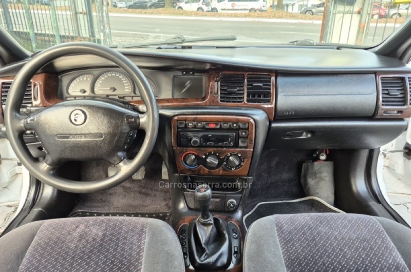 VECTRA 2.2 MPFI CD 16V GASOLINA 4P MANUAL - 1998 - CAXIAS DO SUL