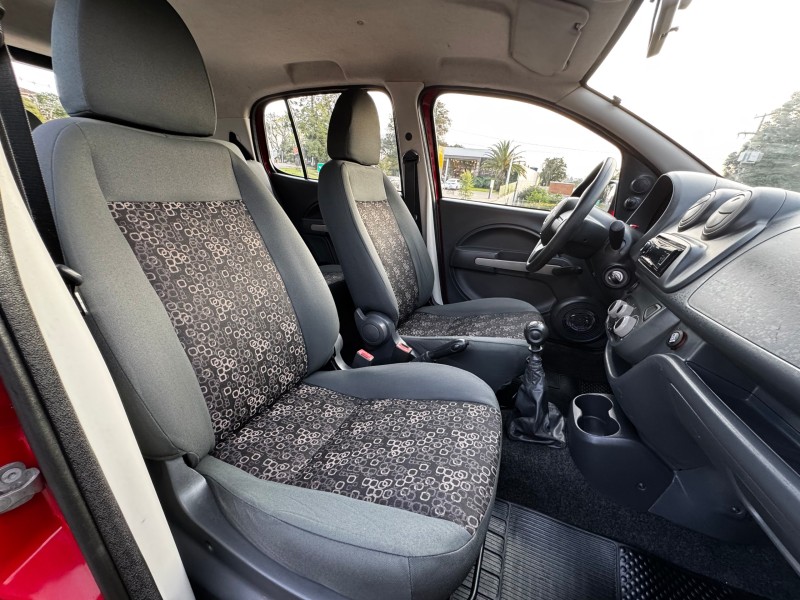 UNO 1.0 EVO VIVACE 8V FLEX 4P MANUAL - 2011 - DOIS IRMãOS