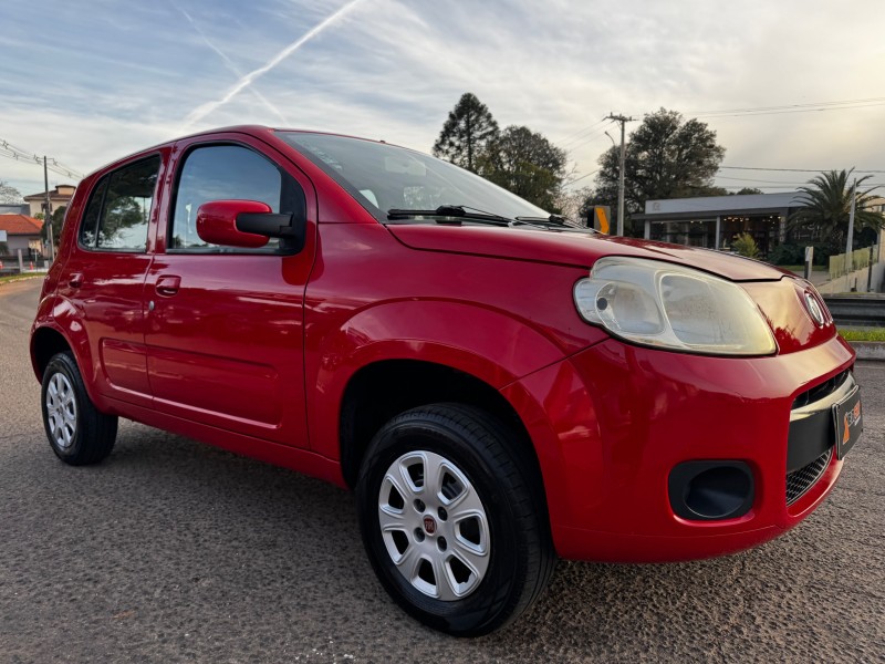 UNO 1.0 EVO VIVACE 8V FLEX 4P MANUAL - 2011 - DOIS IRMãOS