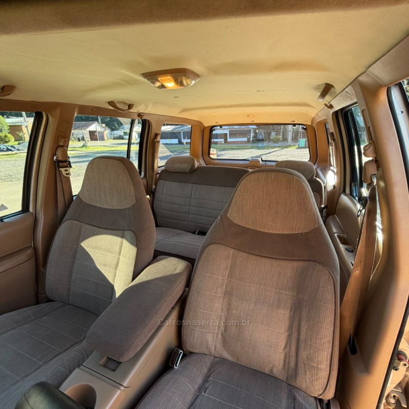 EXPLORER 4.0 XLT 4X2 V6 GASOLINA 4P AUTOMÁTICO - 1995 - VACARIA