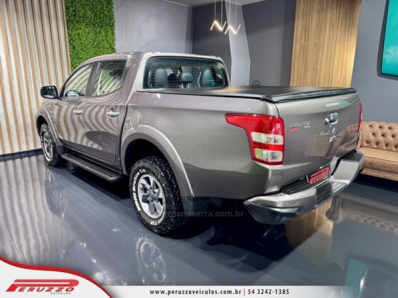 L200 TRITON 3.2 HPE 4X4 CD 16V TURBO INTERCOOLER DIESEL 4P AUTOMÁTICO - 2018 - NOVA PRATA