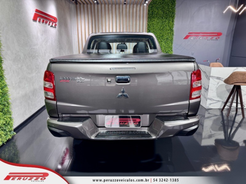 L200 TRITON 3.2 HPE 4X4 CD 16V TURBO INTERCOOLER DIESEL 4P AUTOMÁTICO - 2018 - NOVA PRATA
