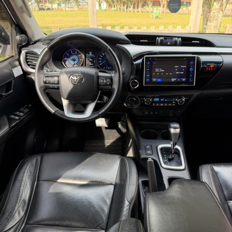 HILUX 2.8 SRX 4X4 CD 16V DIESEL 4P AUTOMÁTICO - 2017 - VACARIA