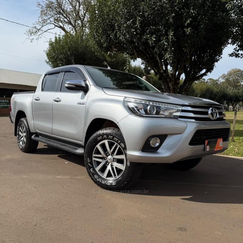 HILUX 2.8 SRX 4X4 CD 16V DIESEL 4P AUTOMÁTICO - 2017 - VACARIA