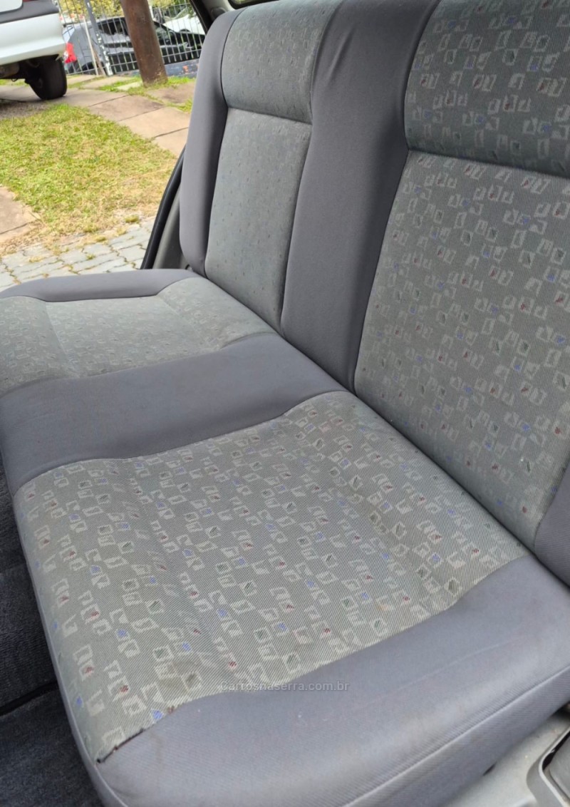 GOL 1.6 CL 8V GASOLINA 4P MANUAL - 1999 - CAXIAS DO SUL
