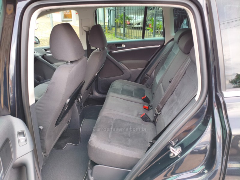 TIGUAN 2.0 TSI 16V TURBO GASOLINA 4P TIPTRONIC - 2012 - GUAPORé