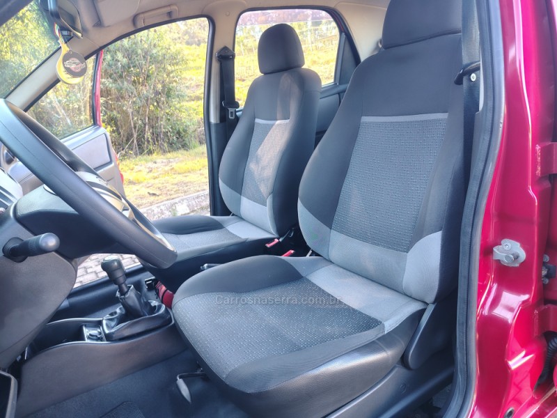 CELTA 1.0 MPFI LT 8V FLEX 4P MANUAL - 2012 - GUAPORé